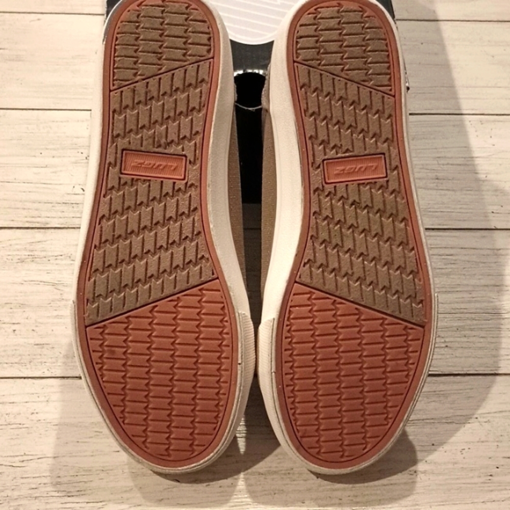 Men's  Lugz  Regent Lo  Sneakers  SIZE 8                 NWT      Golden Tan - Picture 4 of 8